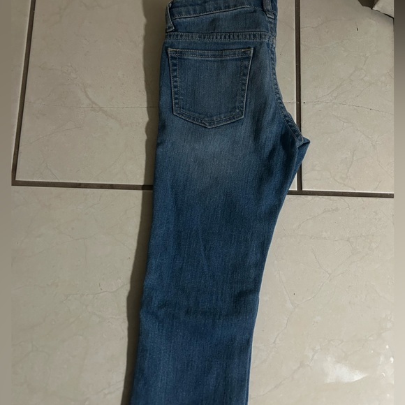 Size : 10. Color is a perfect blue shade - Picture 2 of 2